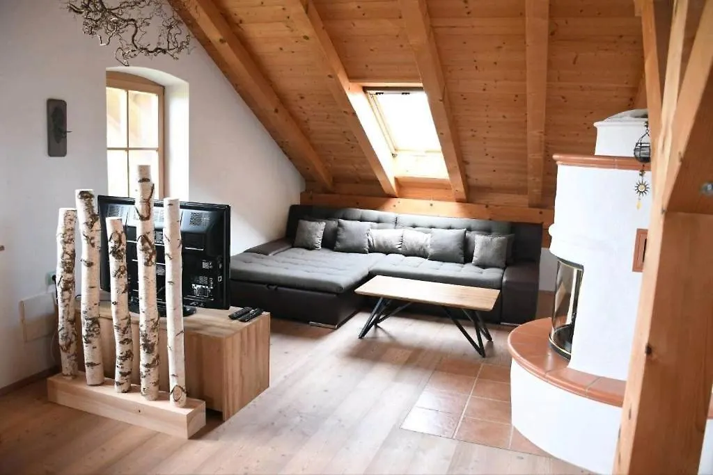 Ferienwohnung Glueck Saaldorf-Surheim Apartment