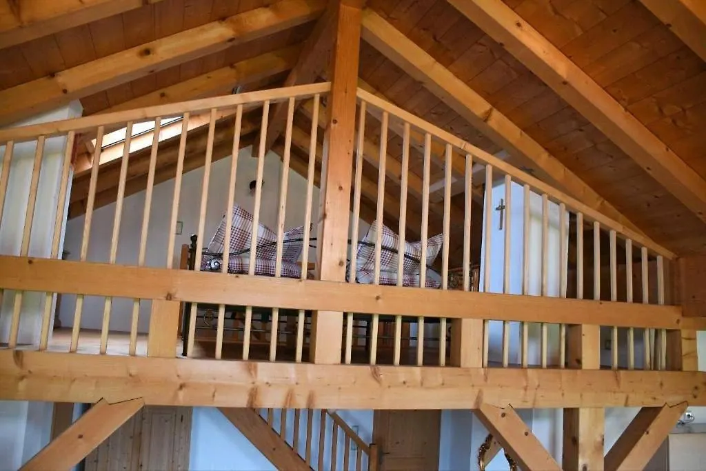 Ferienwohnung Glueck Saaldorf-Surheim